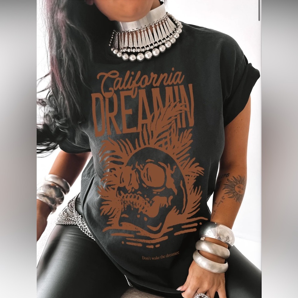 Pebby Forevee Side Slit Tee